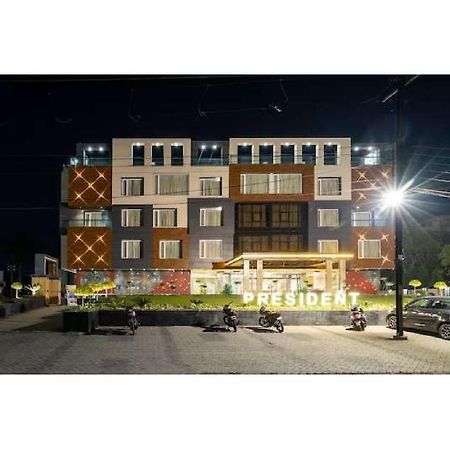 Hotel Shivay President Ujjain Ngoại thất bức ảnh