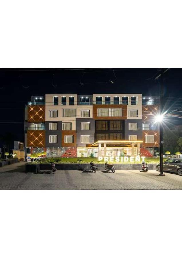 Hotel Shivay President Ujjain Ngoại thất bức ảnh