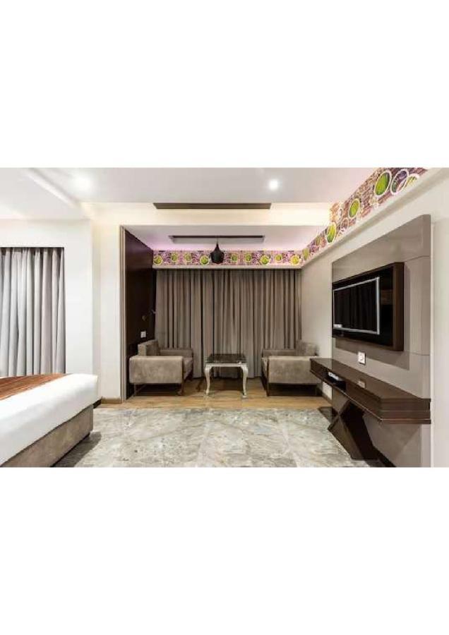 Hotel Shivay President Ujjain Ngoại thất bức ảnh